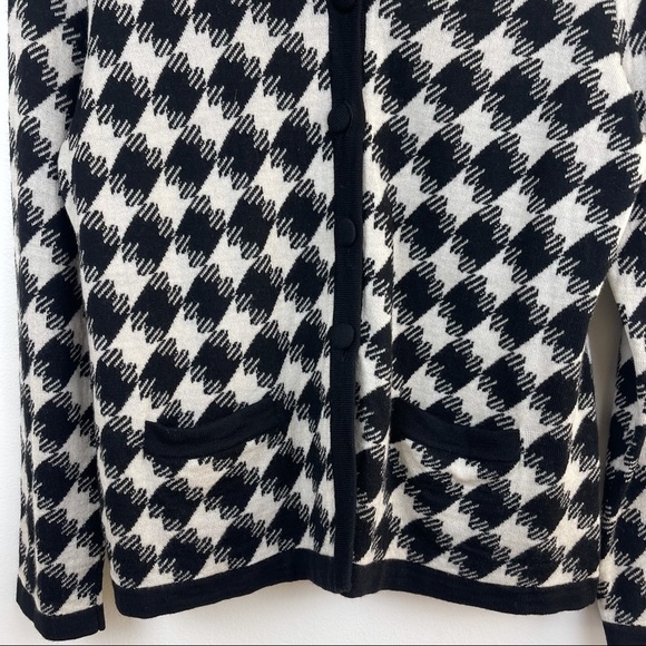 𝅺Pendleton 100% Merino Wool Houndstooth Cardigan Women’s Size LP - Picture 5 of 10